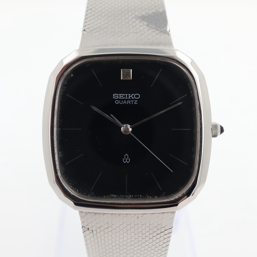 Seiko  Dolce Quartz  view 1