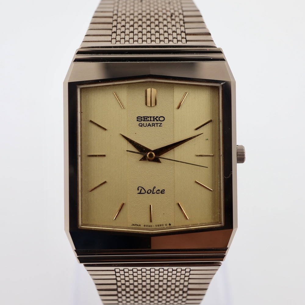 Seiko Dolce Rectangular watch view 1