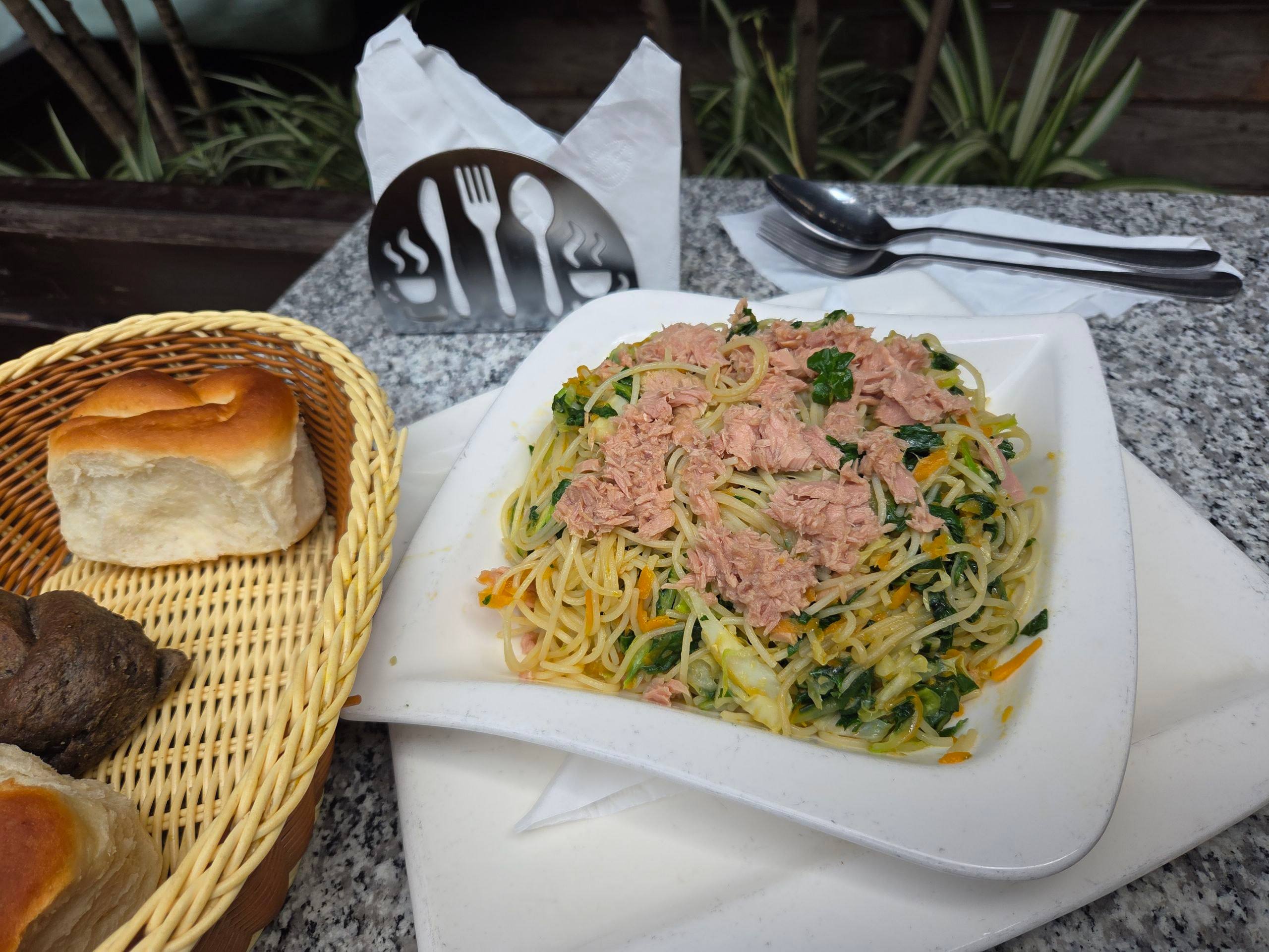 Stir Fried Spaghetti With Tuna