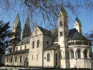 Basilika Sankt Kastor - L