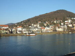 Neckar川沿いの丘