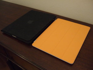 iPadとiPad2:カバーを閉じて