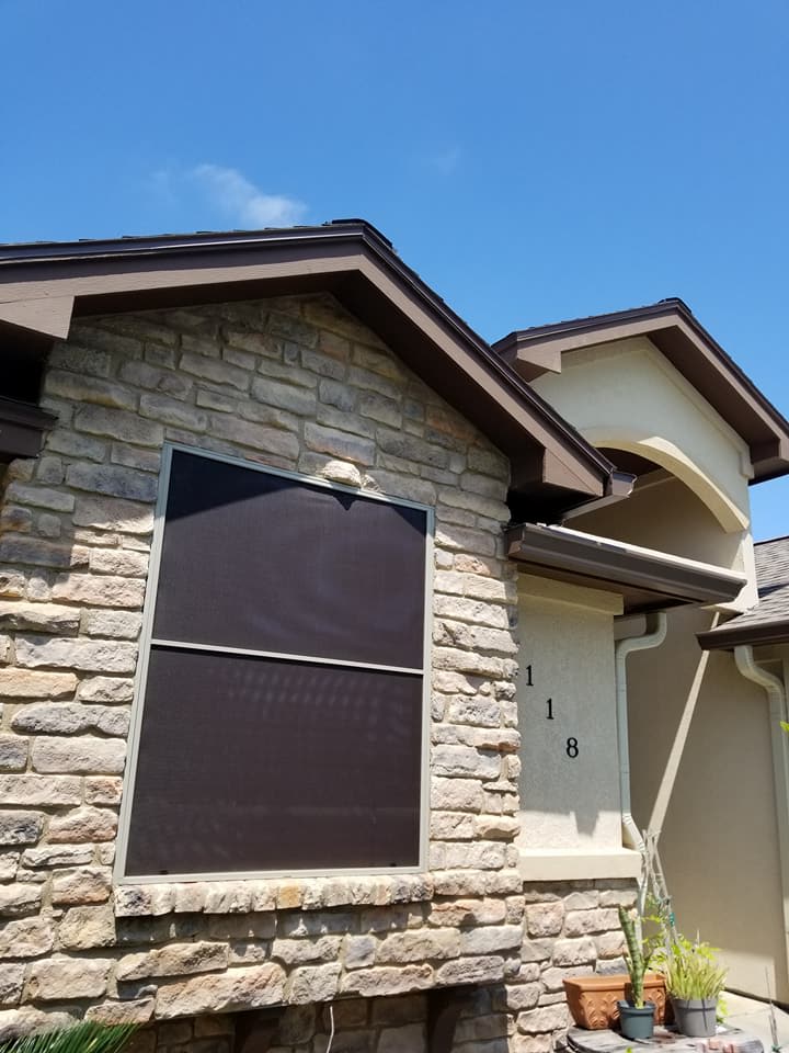 Solar screen installation