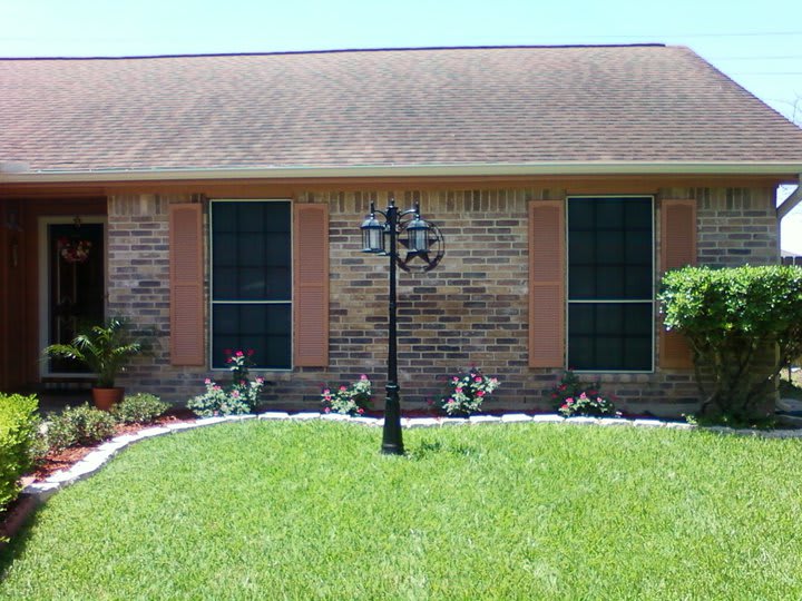 Solar screen installation