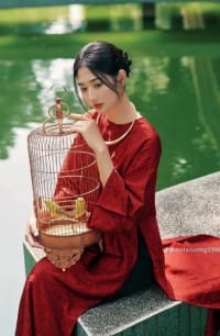 Áo dài gấm đỏ mợ hai đi tiệc tại Đà Nẵng size M