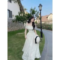 Set dự tiệc áo chất tăm lạnh trễ vai không tay phối chân váy ren dáng xoè dài maxi siêu dễ thương đi tiệc tại Đà Nẵng size M