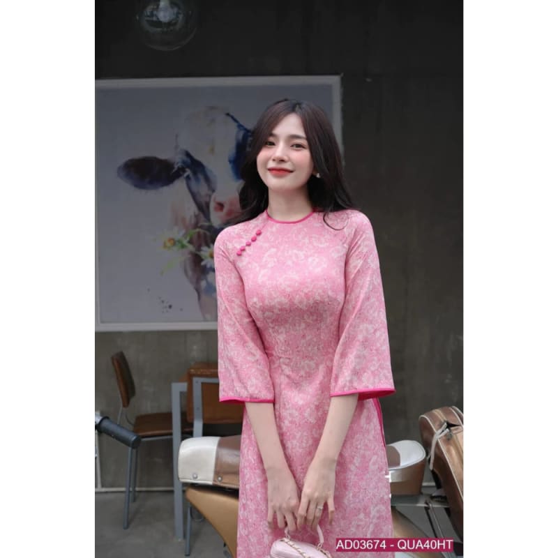 Set áo dài thời trang nữ thiết kế đơn giản vải tơ với họa tiết thêu sắc sảo tay lỡ cổ tròn đính nút bọc phối quần đi tiệc tại Đà Nẵng size M