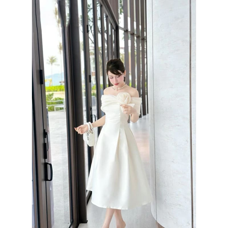 Váy dự tiệc trễ vai đính nơ dáng dài tafta phối tơ sang trọng nhẹ nhàng đi tiệc tại Đà Nẵng size M
