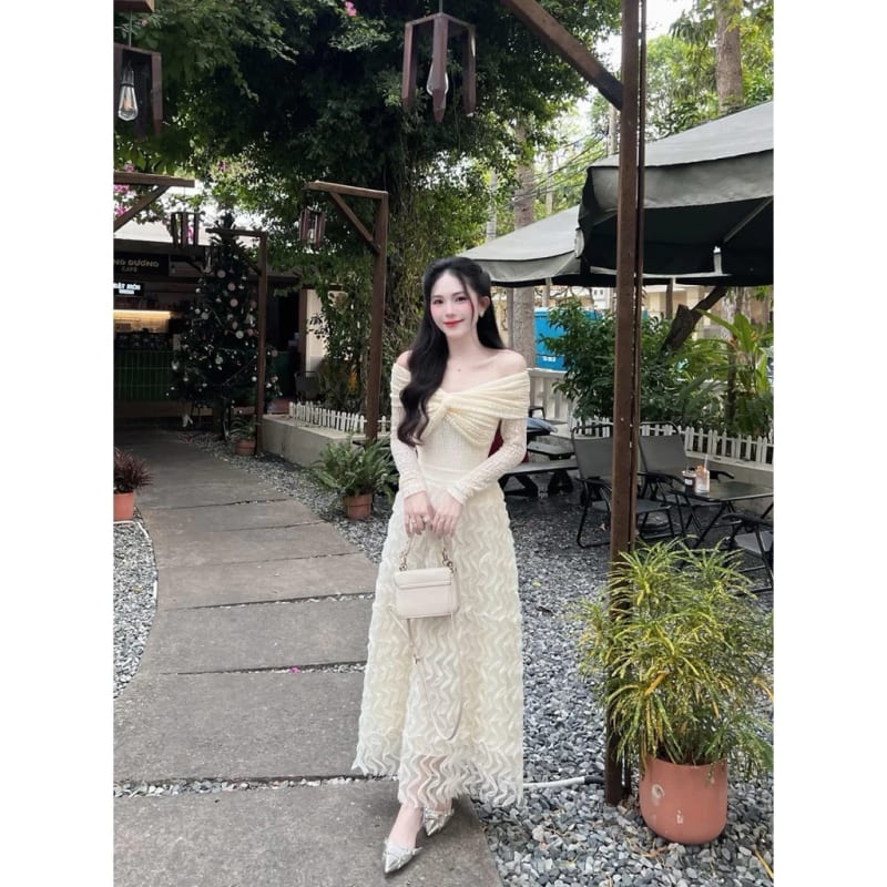 Set Dự Tiệc Trễ Vai Sang Trọng – Áo Ôm Quyến Rũ + Váy Dài Ren Cao Cấp đi tiệc tại Đà Nẵng size M