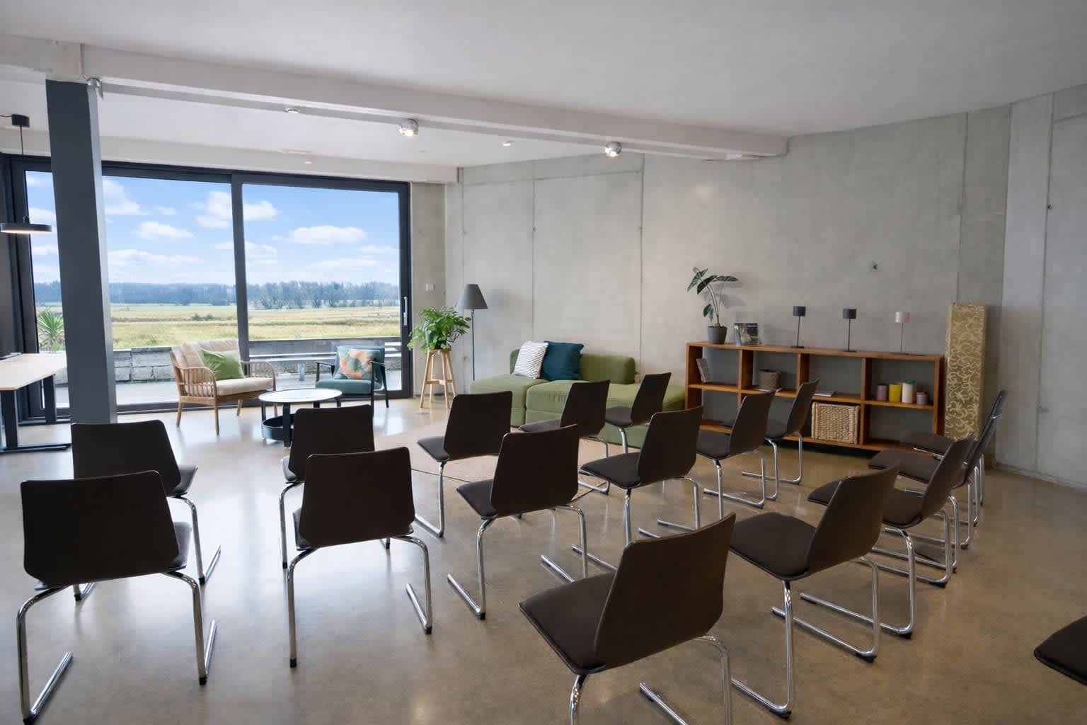 Gastredner in einem Workshopraum bei Innergarden