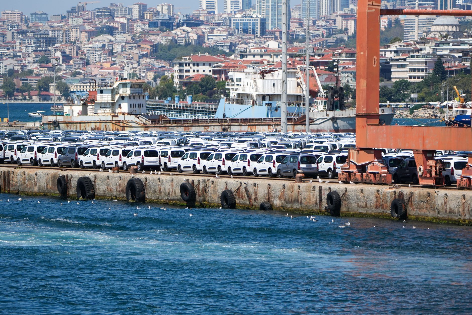Cargo de la Turquie vers la France : Solutions de Fret Aérien et Maritime