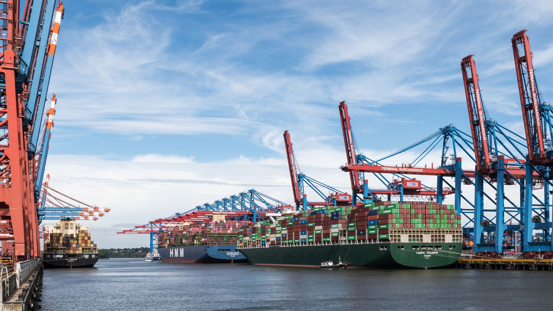 How to Reduce International Shipping Costs and Risks for Exporters