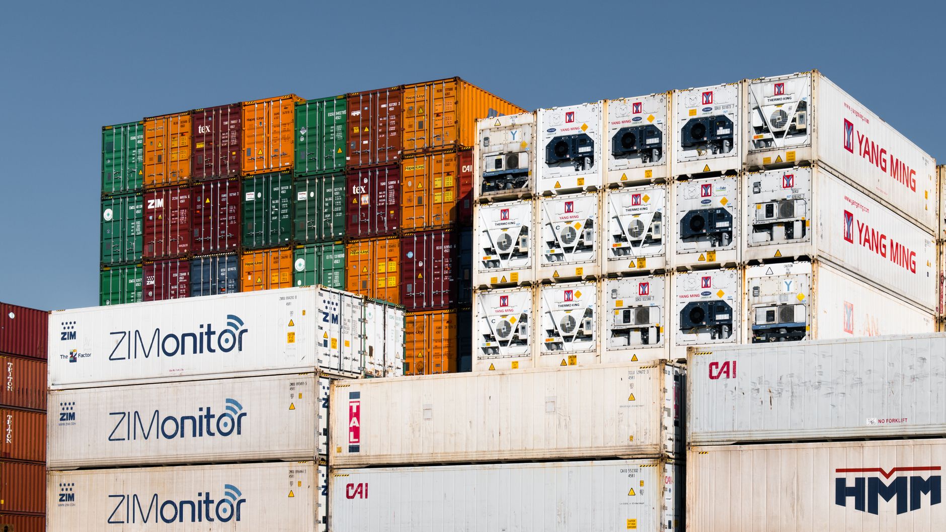 Beating the Peak: How B2B Exporters Can Automate Global Visibility Before Seasonal Surges