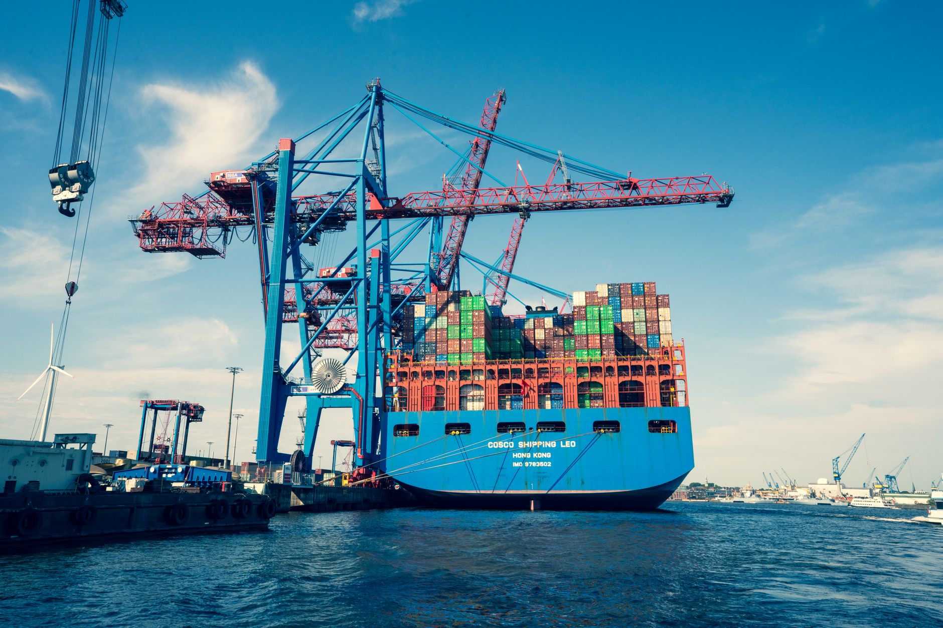 Türkiye'de Freight Forwarder Arayan İhracatçılar İçin: Teknoloji ve Operasyon Uzmanlığı Bir Arada