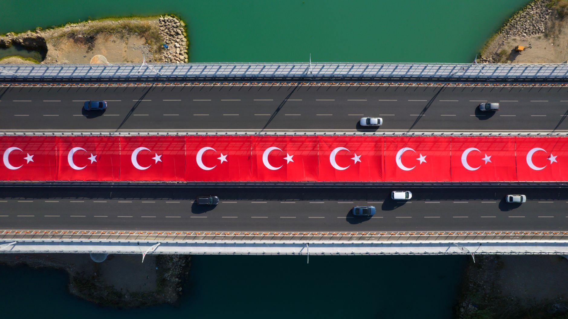 Türkiye'den ABD'ye Kargo Gönderimi: İhracatçıya Özel Hızlı ve Maliyet Odaklı Lojistik Çözümleri