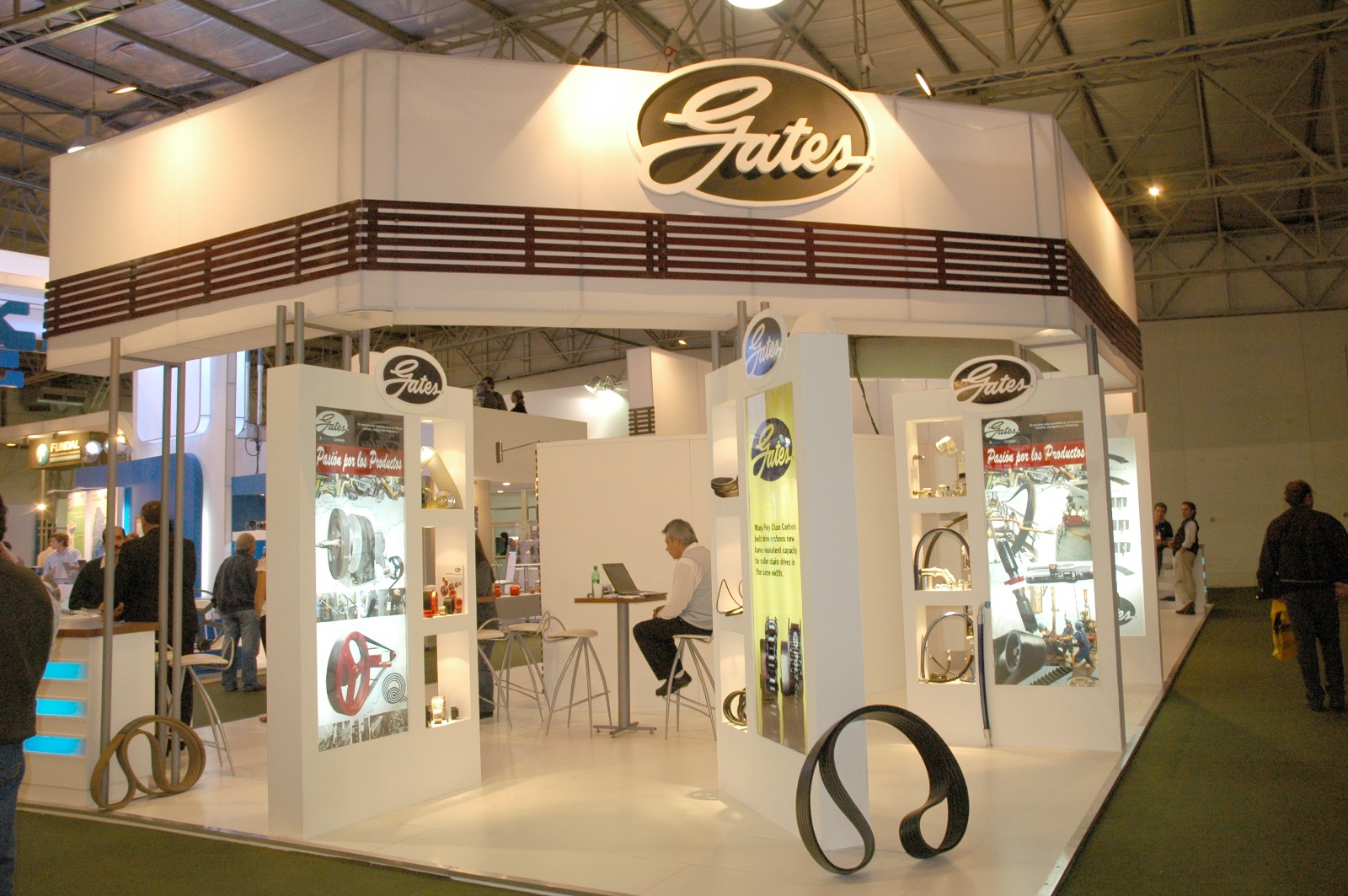 Stand Indoor Gates — Vista 2
