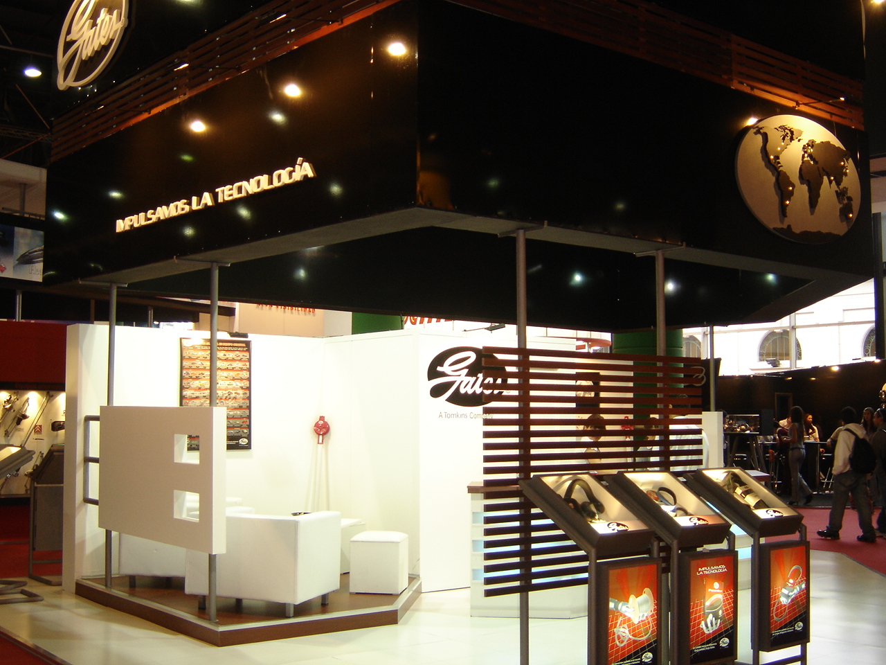 Stand Indoor Gates