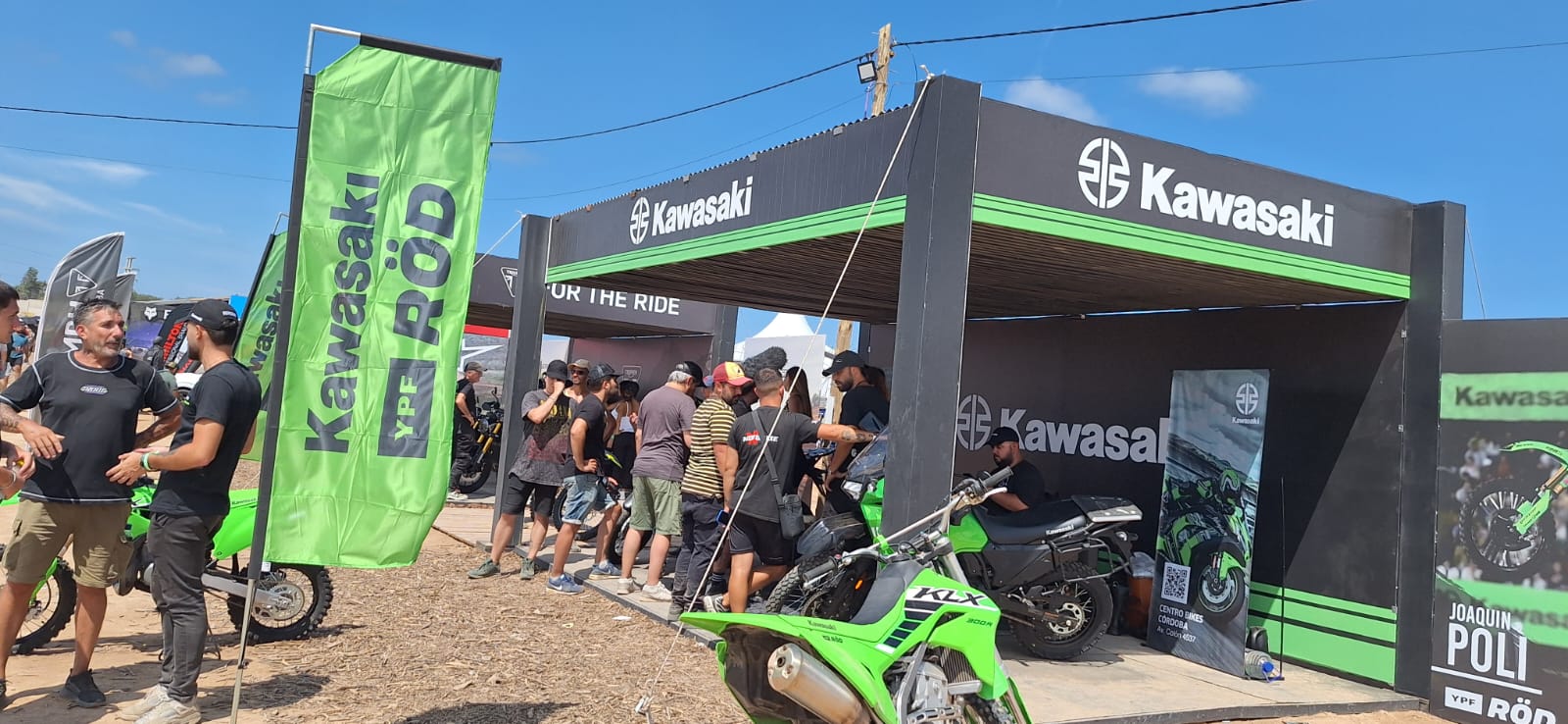 Stand Outdoor Kawasaki