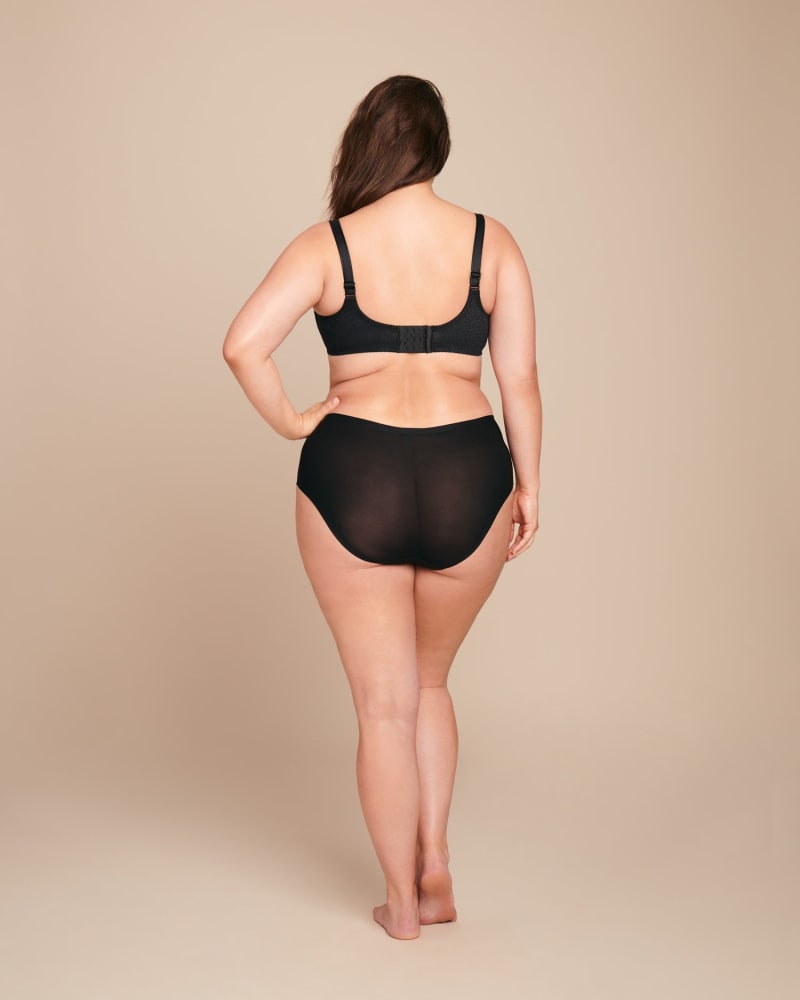 C Magnifique Seamless Unlined Minimizer Black