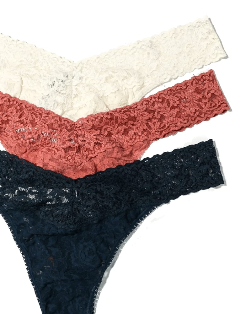 3PACK SIGNATURE LACE PLUS THONG