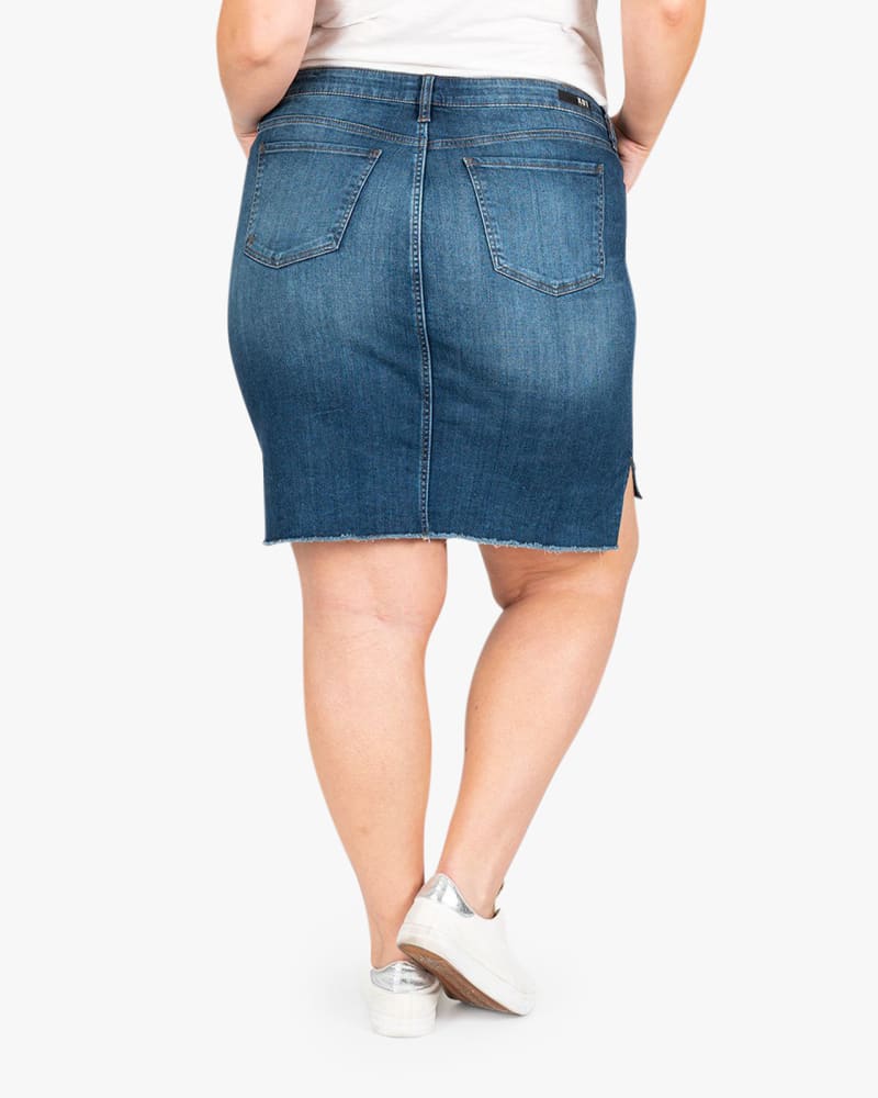 Plus High Rise Frayed Hem Denim Skirt