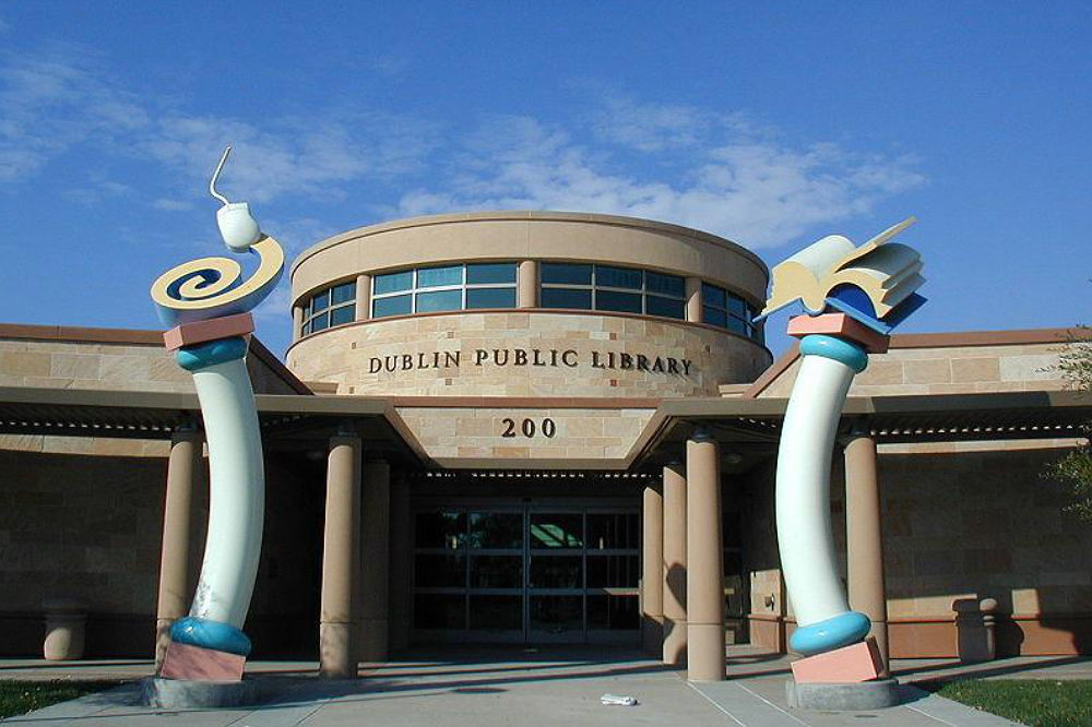 Photo of Dublin public library by Rich Walker