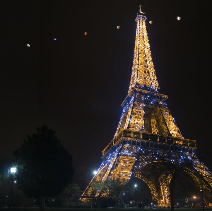 Eiffel Moon