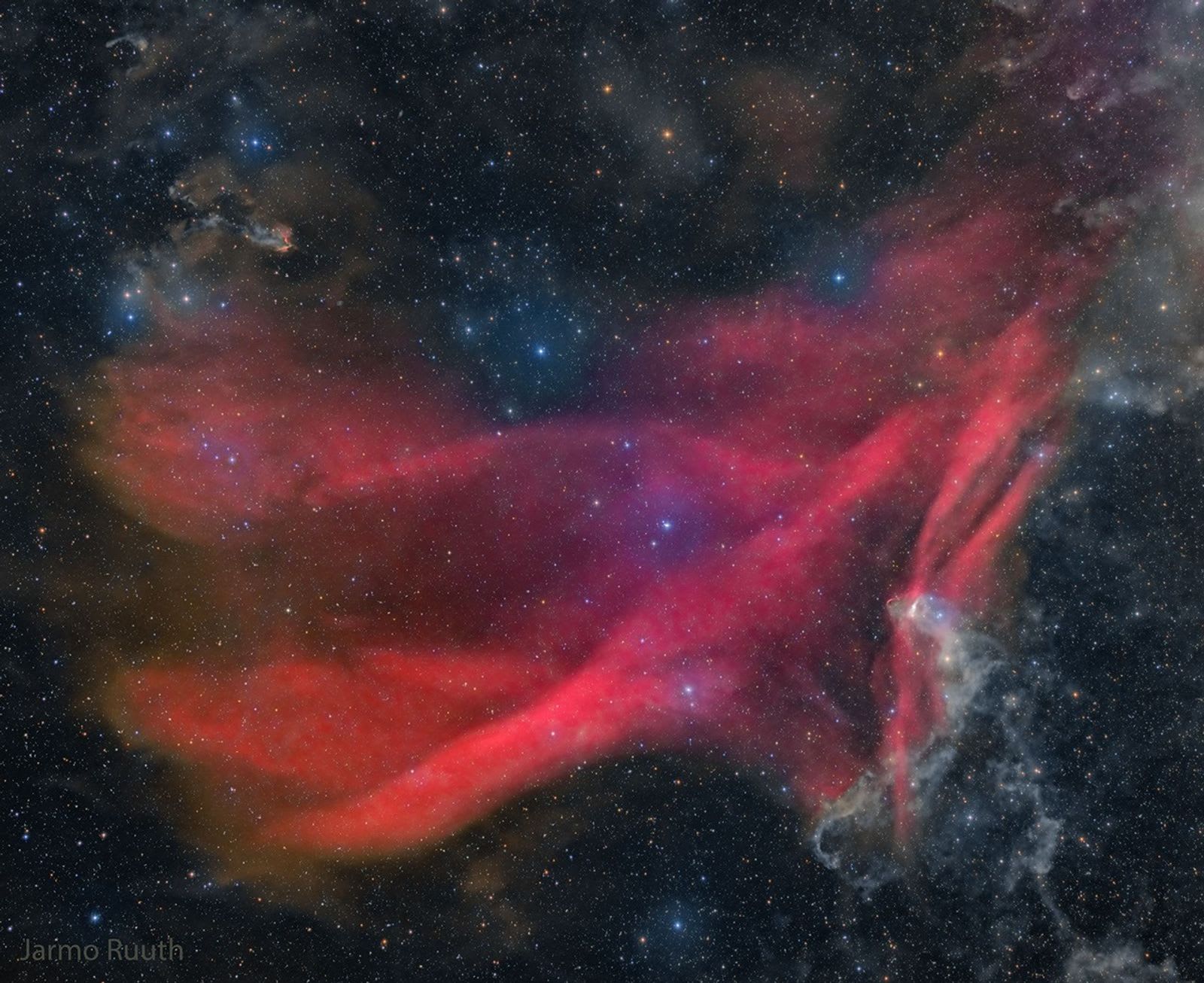 Waves of the Great Lacerta Nebula