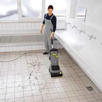 Fregadora-aspiradora KARCHER BR 30/4 — miniatura 2