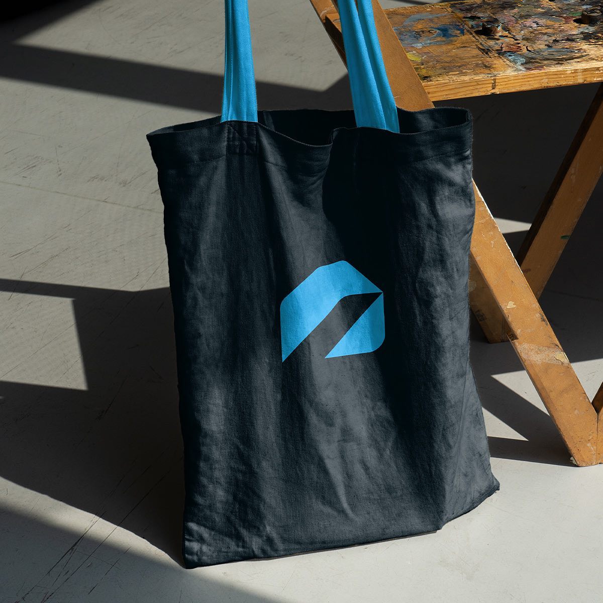 Away — gallery image 5