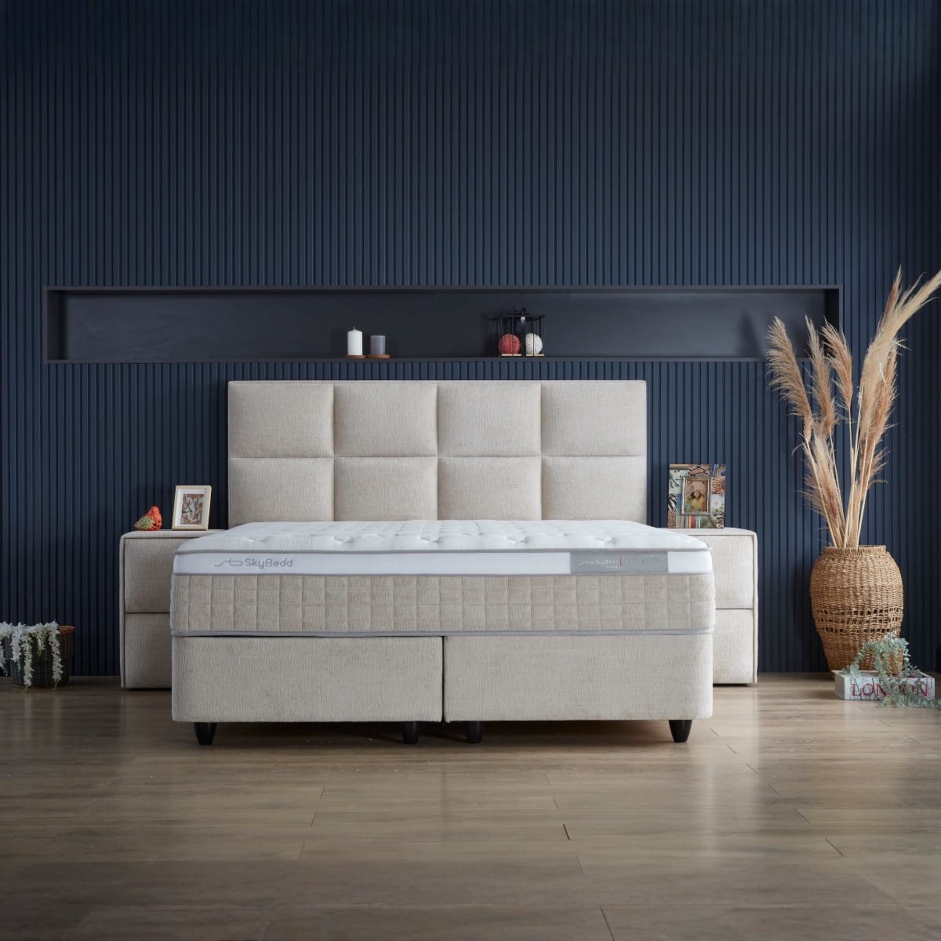 Ocean Bedframe — foto 1 van 5