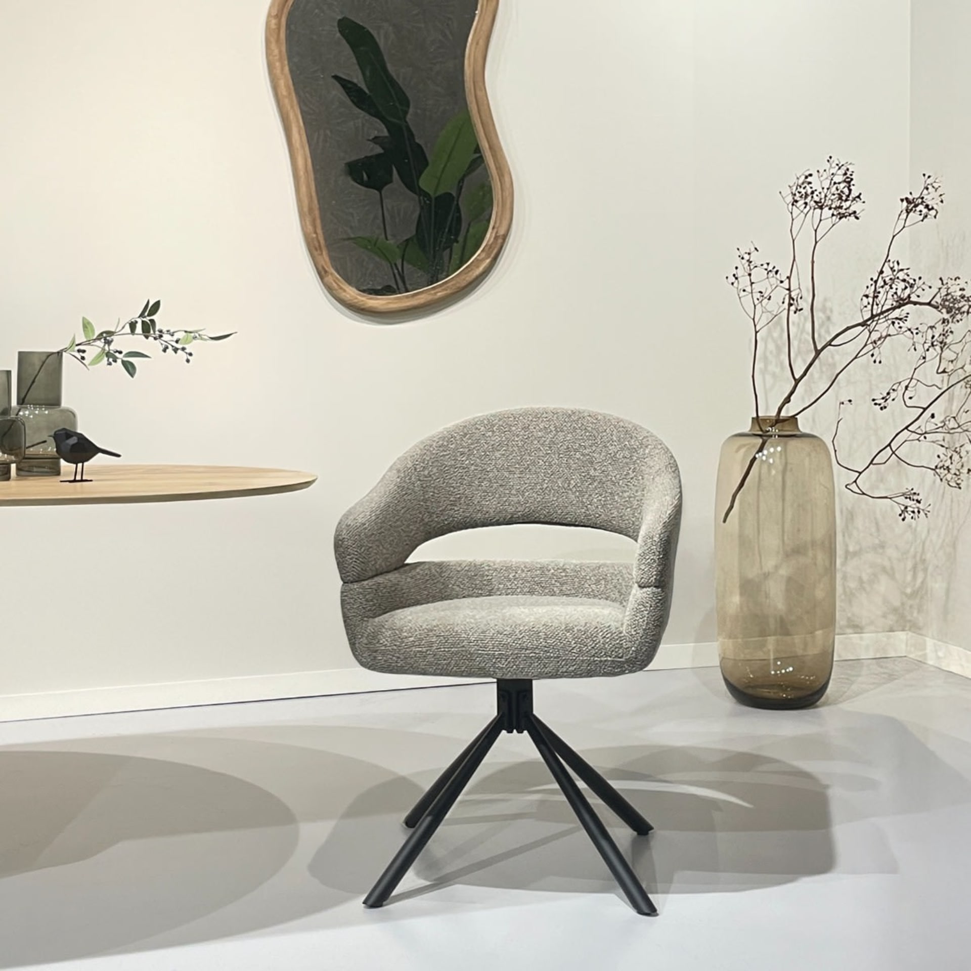 Linn Taupe — foto 3 van 4