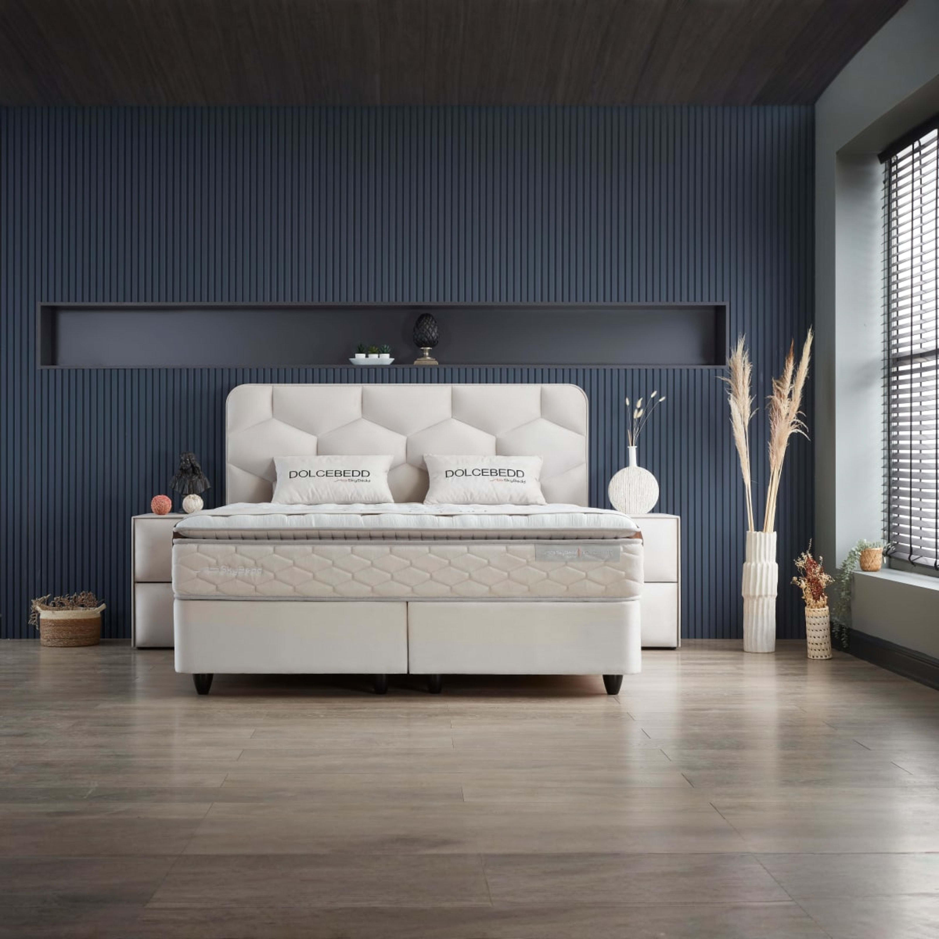 Dolce Bedframe