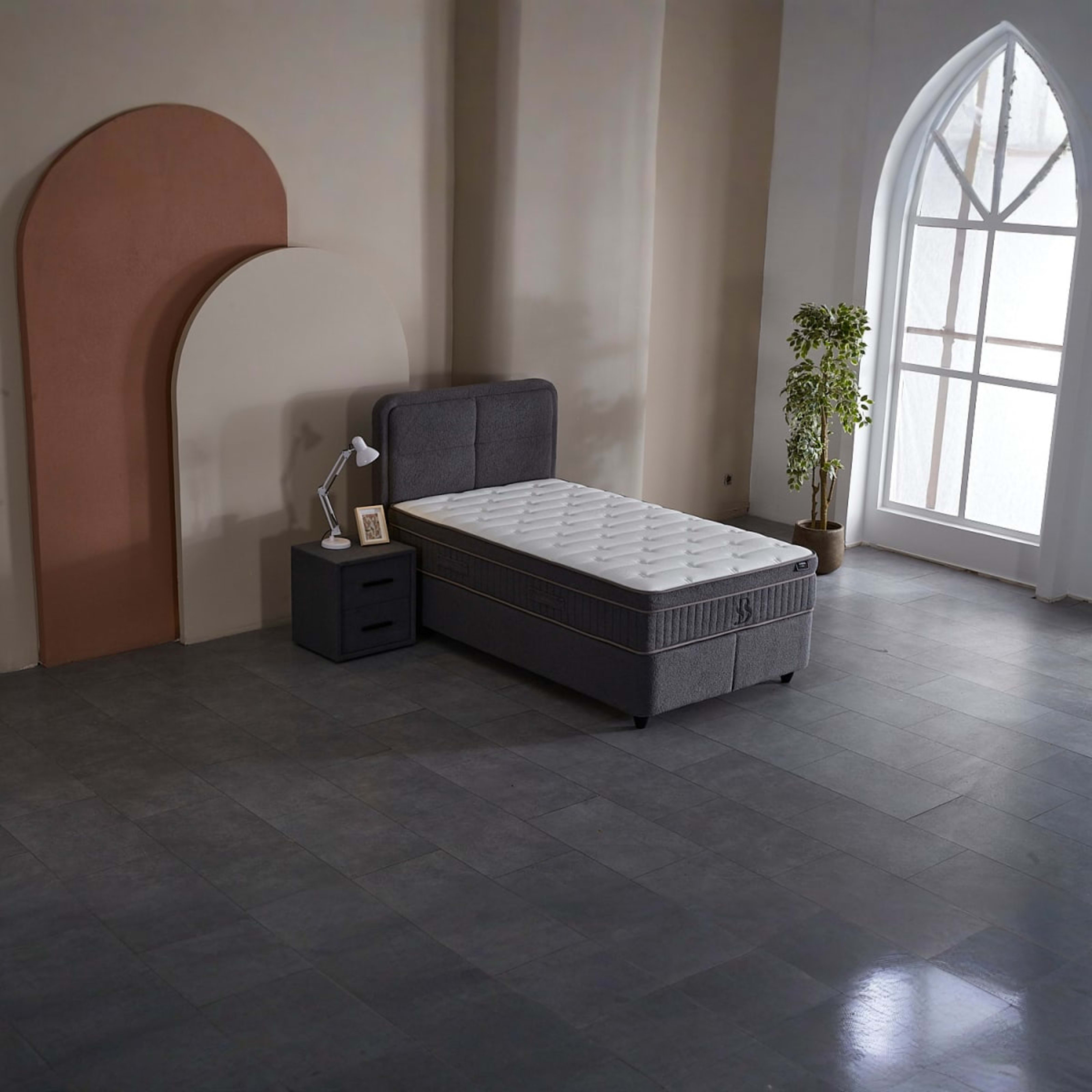 Sia 1-persoons Bedframe Grijs — 5