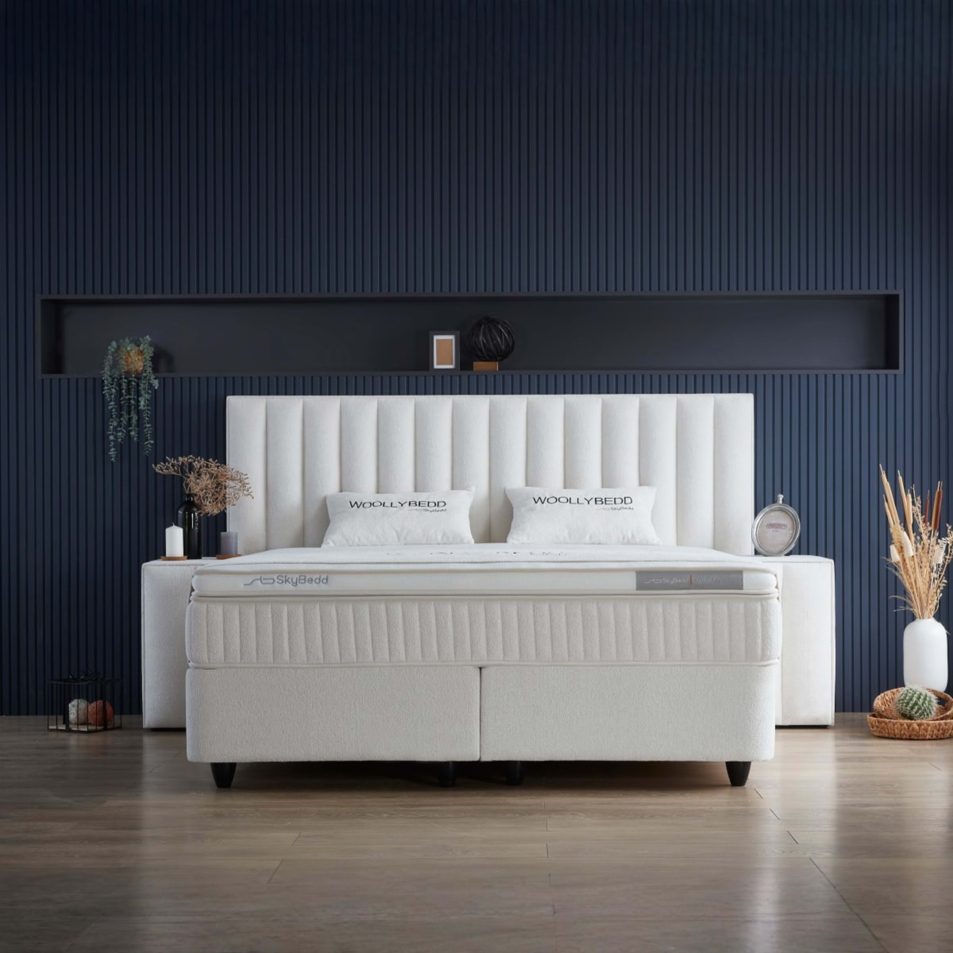 Woolly Bedframe — 1