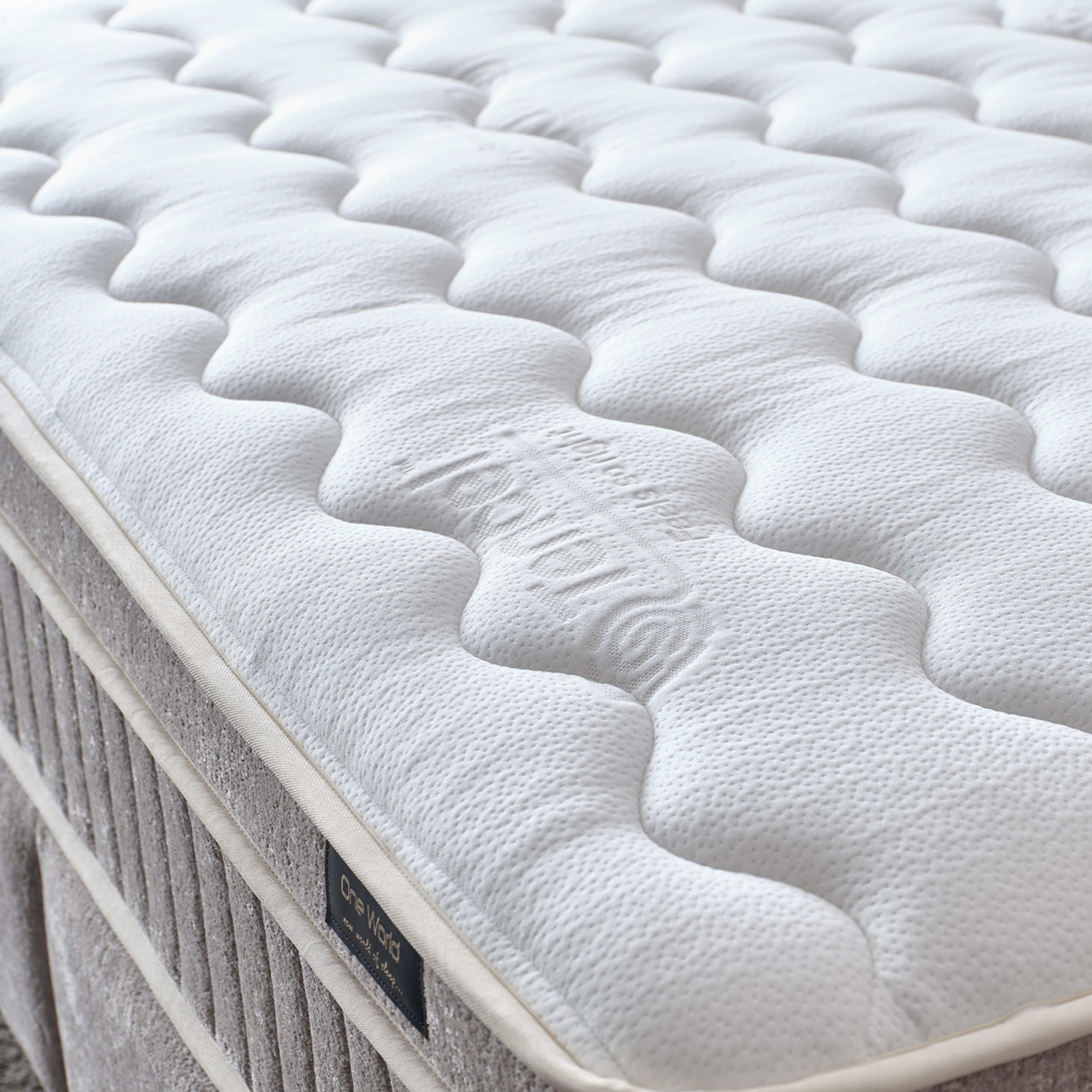 Julie Boxspring — 3