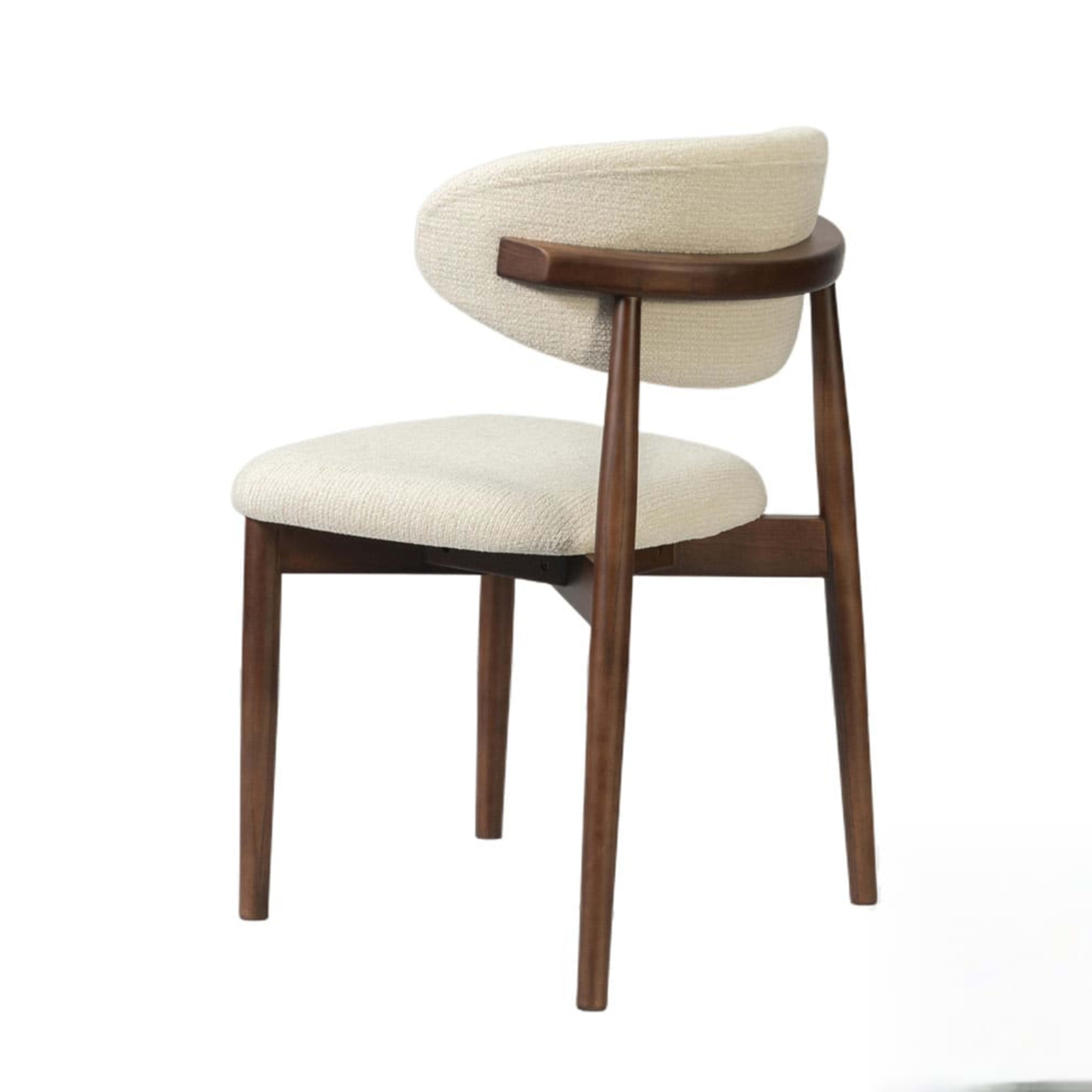 Stoel 'Clara' Essenhout Walnoot Ote Milan 103 Beige Gemonteerd — 3