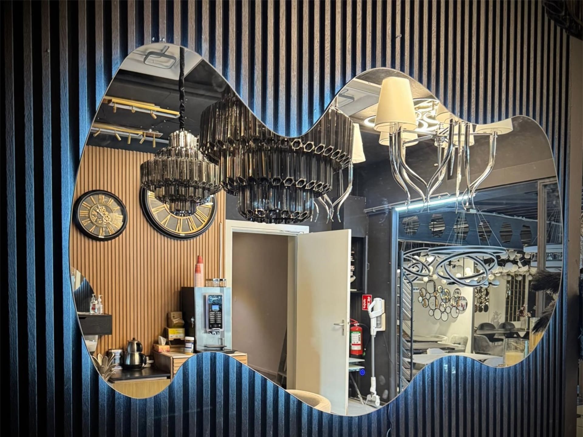 Spiegel met verlichting Curve wit 170 × 100 cm