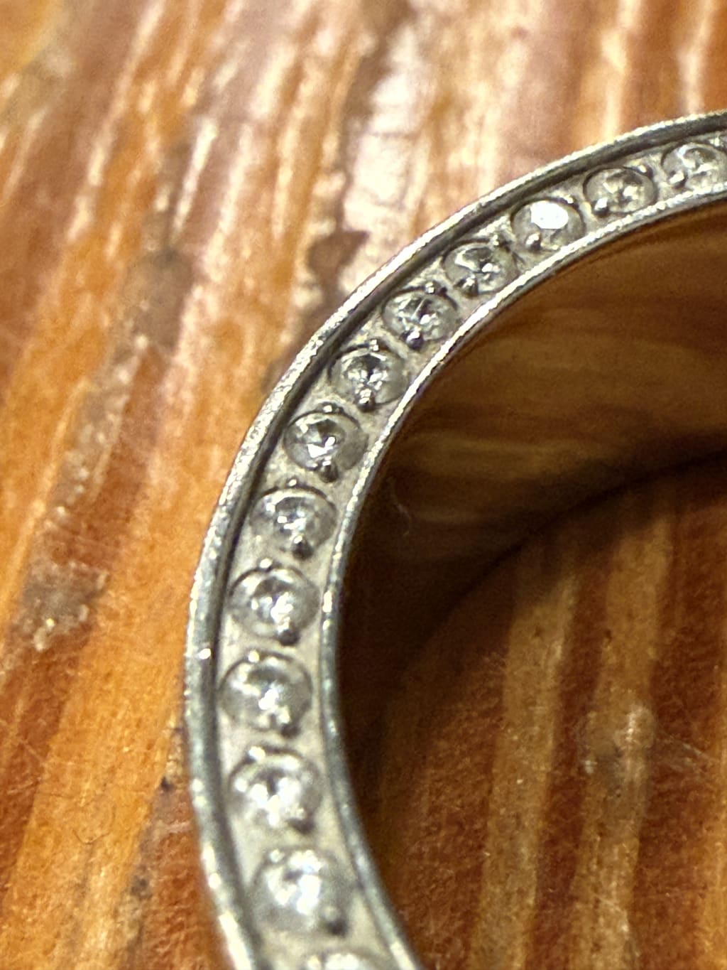 Look at them little diamonds.