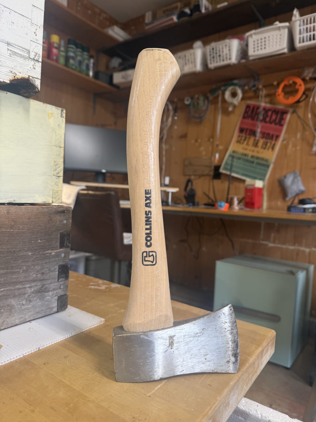 The size and shape of the handle on this axe is just right.