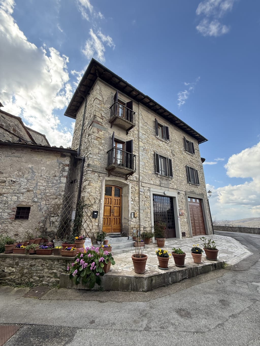 I would live in this house.