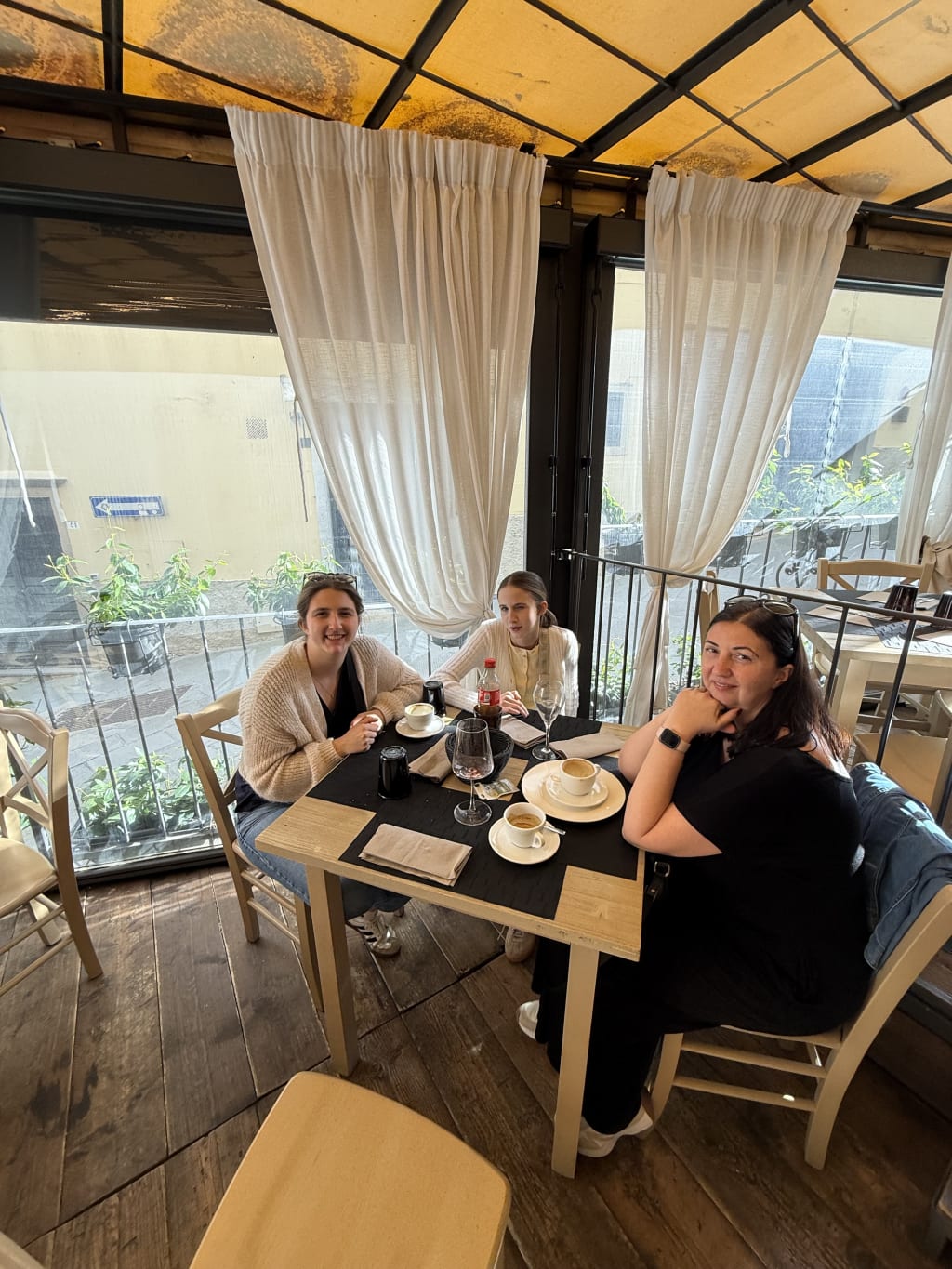 Lunch numero duo, at another little restaurant with a nice little terrace.