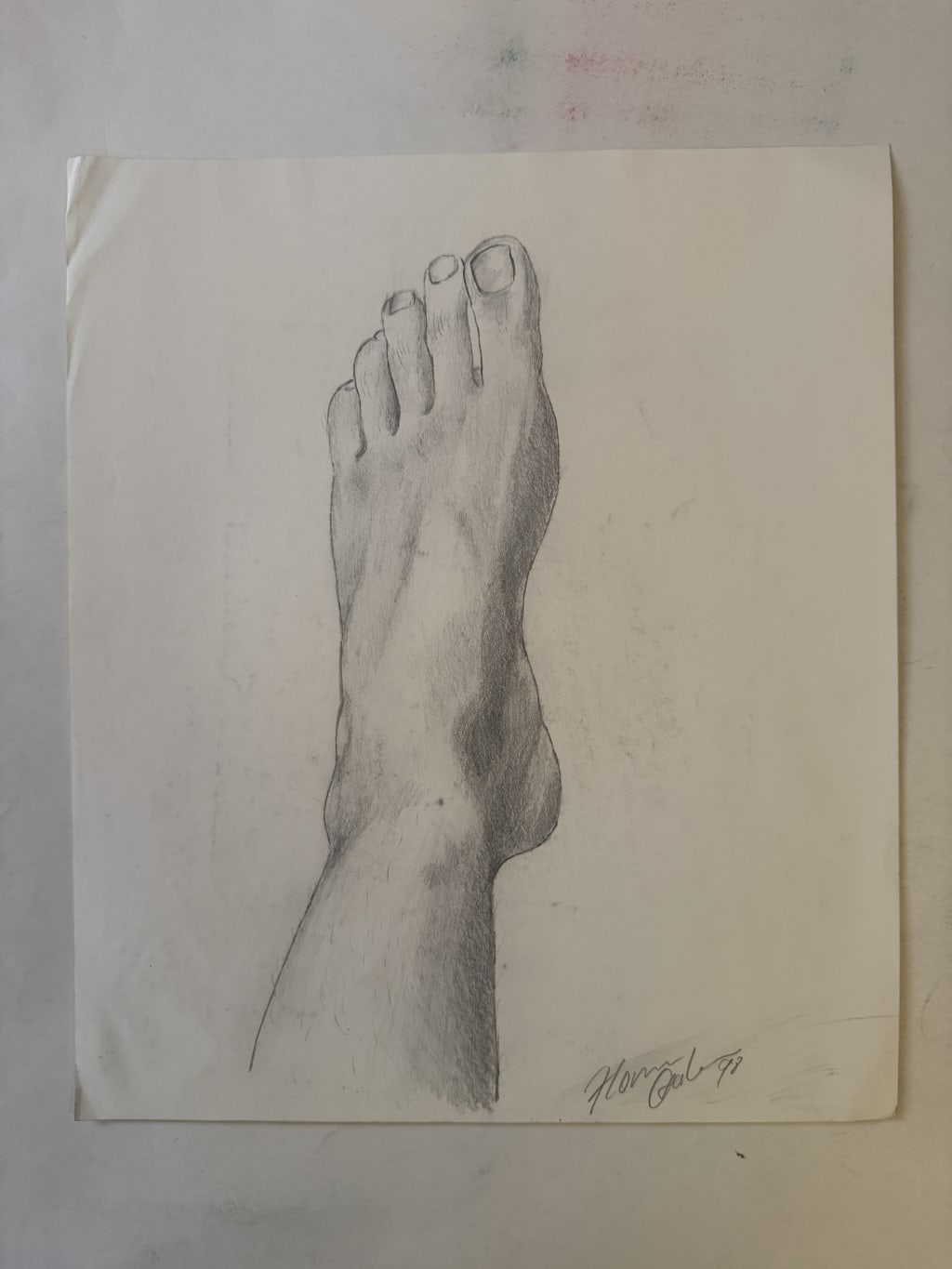 The hairs on the leg are a bit funny if you ask me :).