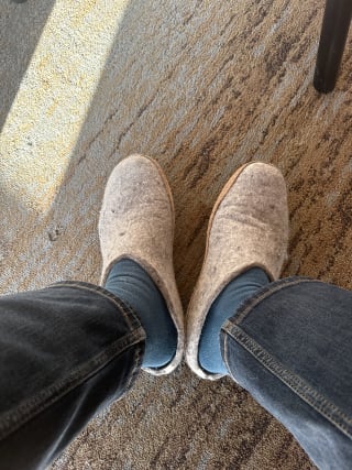 Glareups, house shoes…