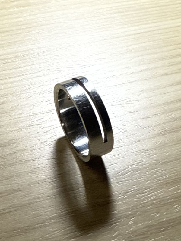 Ring with slot