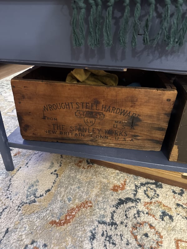 Stanley Sweetheart pine box