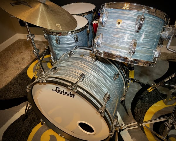 2018/2020 Ludwig Classic Maple Drum Kit with Zildjian Cymbals