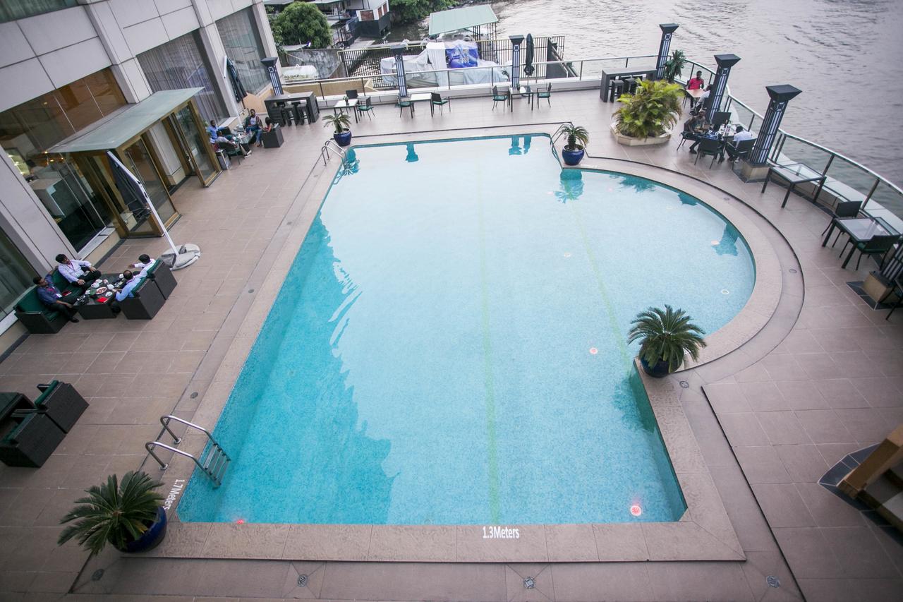 LAGOS XMAS GROUP TRIP