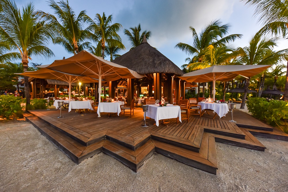 EXTRAORDINARY MAURITIUS SUMMER GLAMOR