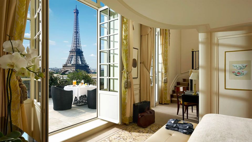 WINTER MAGIC IN PARIS